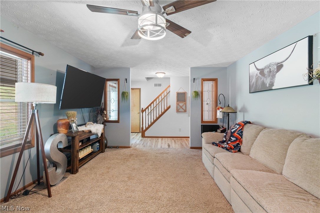 7746 Moores Ridge Road SE Uhrichsville OH 44683