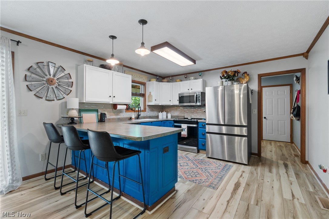7746 Moores Ridge Road SE Uhrichsville OH 44683