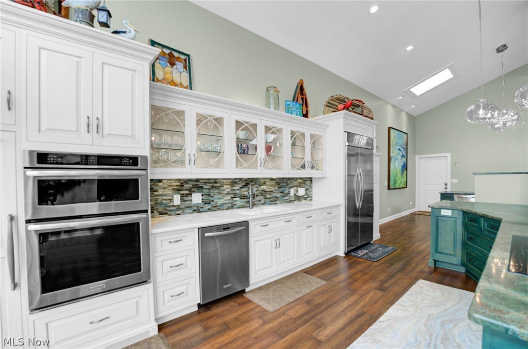 28 E Mohawk Drive Malvern OH 44644