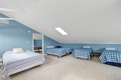 28 E Mohawk Drive Malvern OH 44644