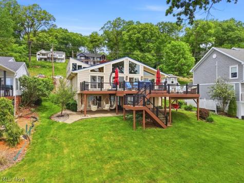28 E Mohawk Drive Malvern OH 44644