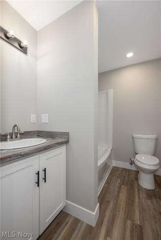 2190 Lake Road Akron OH 44312