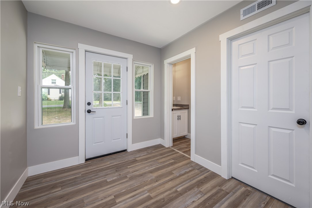 2190 Lake Road Akron OH 44312