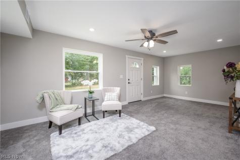 2190 Lake Road Akron OH 44312