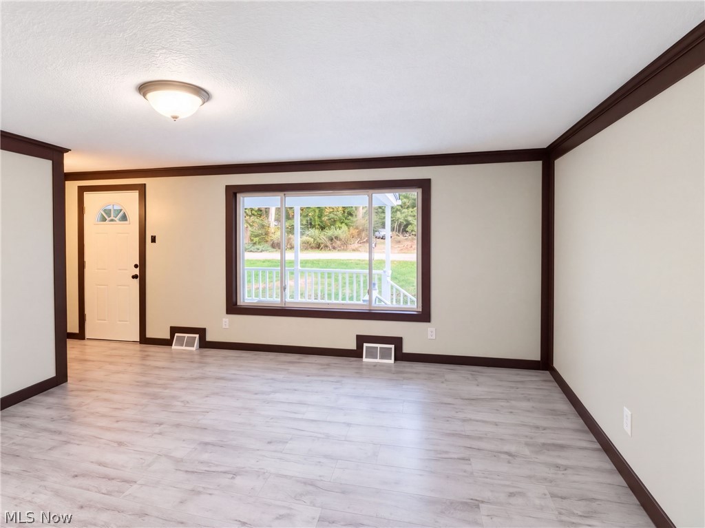3843 Globe Avenue Lorain OH 44055