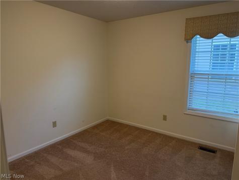 150 Westminster Way Elyria OH 44035