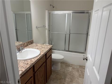 150 Westminster Way Elyria OH 44035