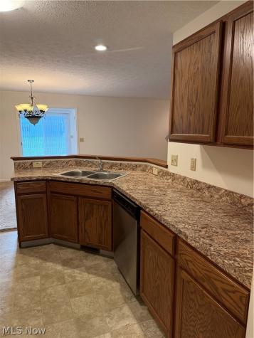 150 Westminster Way Elyria OH 44035