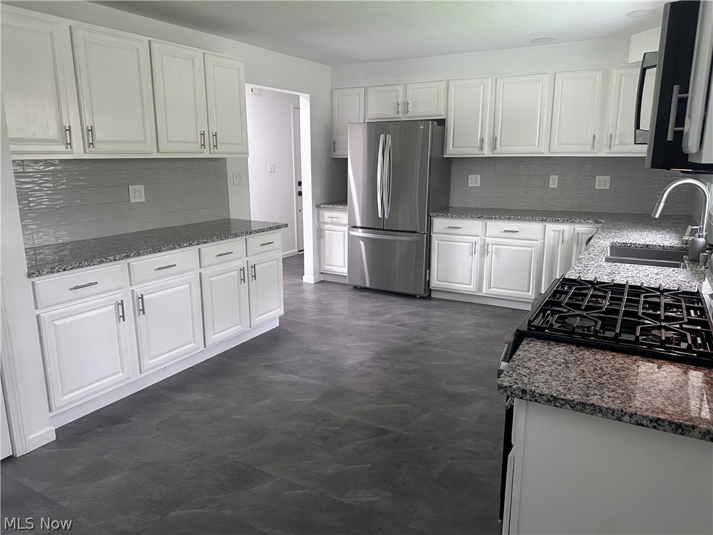 8815 King Graves Road NE Warren OH 44484