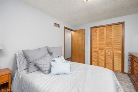 502 Farr Avenue Wadsworth OH 44281