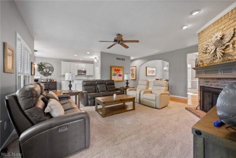 8612 Mackenzie Avenue NW North Canton OH 44720