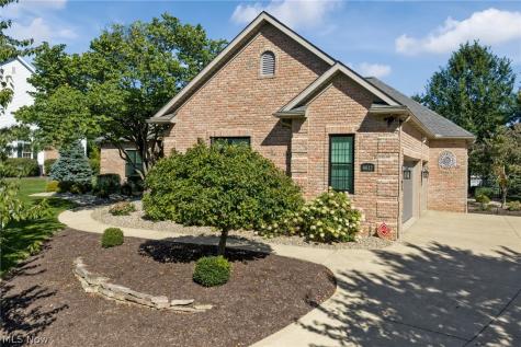 8612 Mackenzie Avenue NW North Canton OH 44720