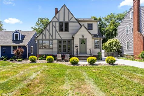 26019 Lake Road Bay Village OH 44140
