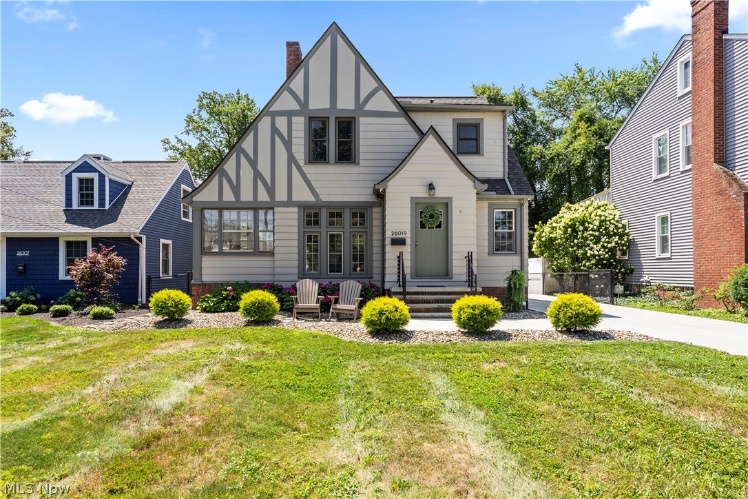 26019 Lake Road Bay Village OH 44140