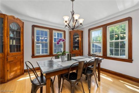 26019 Lake Road Bay Village OH 44140