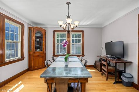 26019 Lake Road Bay Village OH 44140