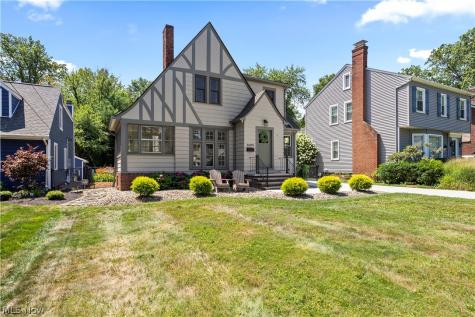 26019 Lake Road Bay Village OH 44140