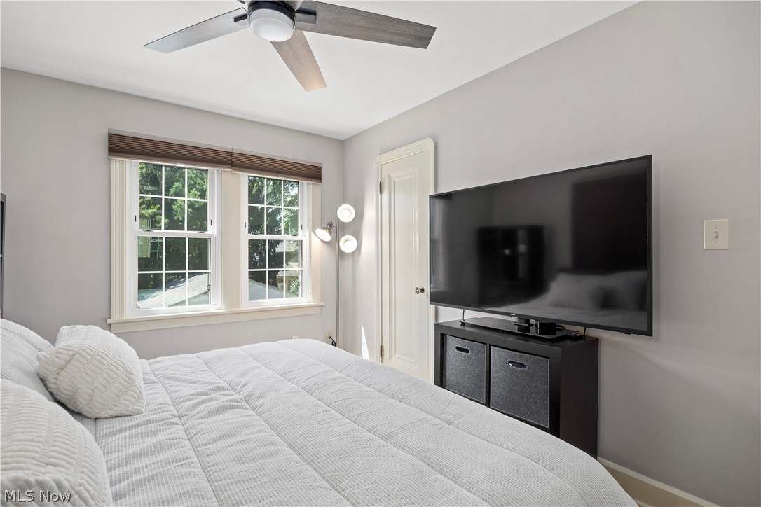 26019 Lake Road Bay Village OH 44140