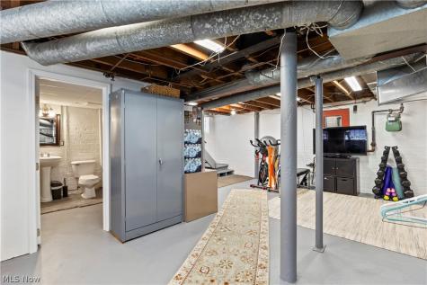 26019 Lake Road Bay Village OH 44140