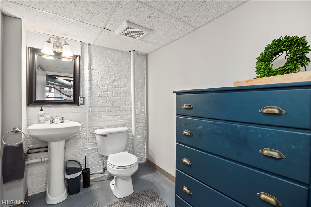 26019 Lake Road Bay Village OH 44140