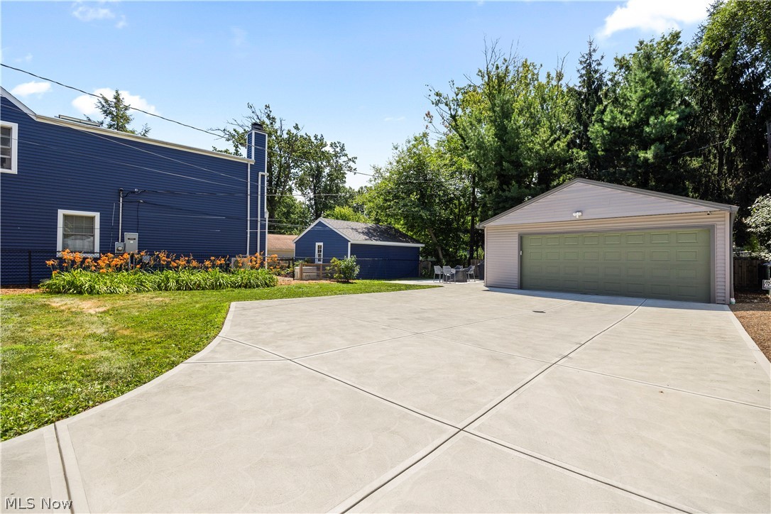 26019 Lake Road Bay Village OH 44140