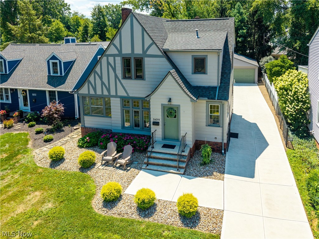 26019 Lake Road Bay Village OH 44140