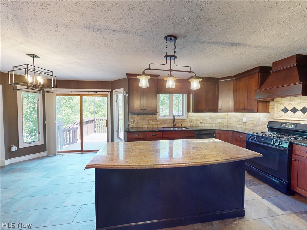 8166 Washington Avenue North Royalton OH 44133