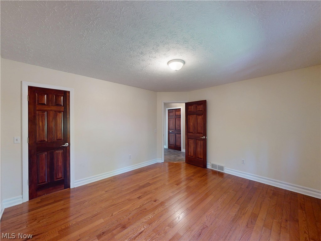 8166 Washington Avenue North Royalton OH 44133