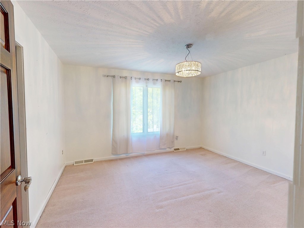 8166 Washington Avenue North Royalton OH 44133