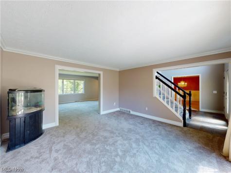 8166 Washington Avenue North Royalton OH 44133