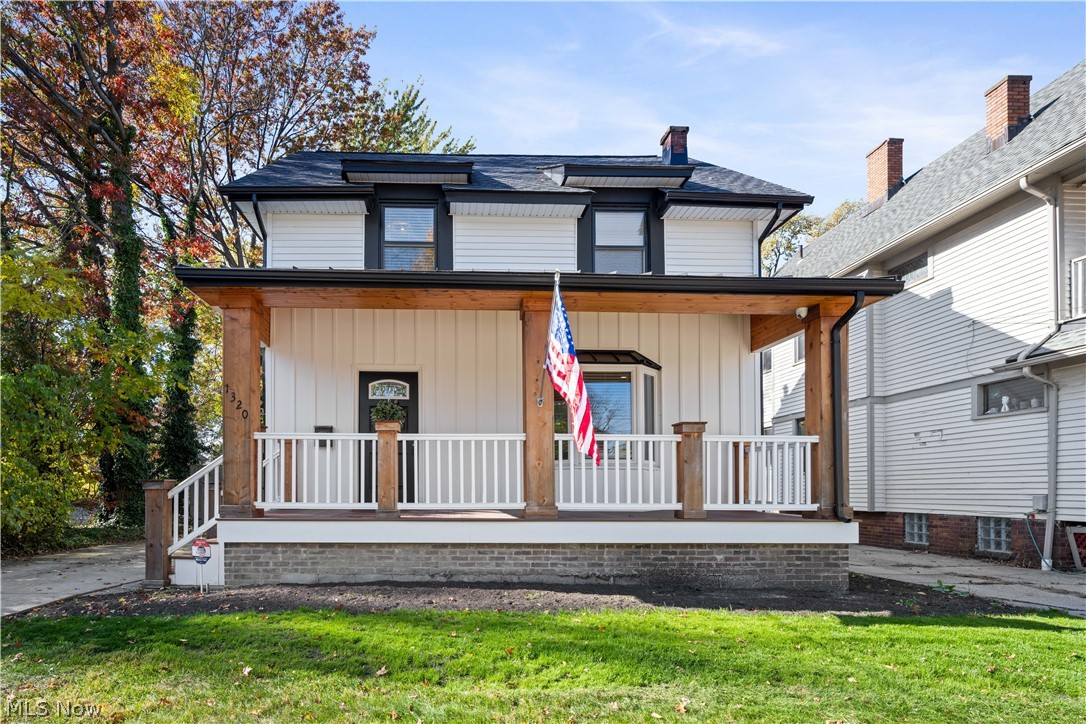1320 Saint Charles Lakewood OH 44107