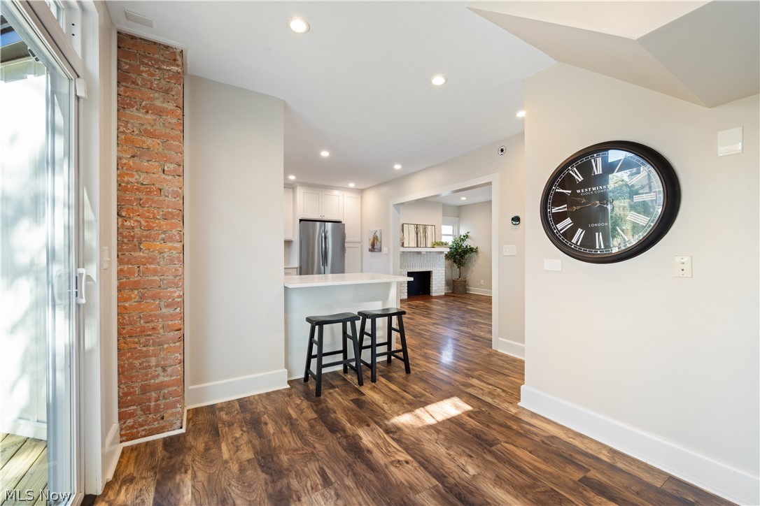 1320 Saint Charles Lakewood OH 44107