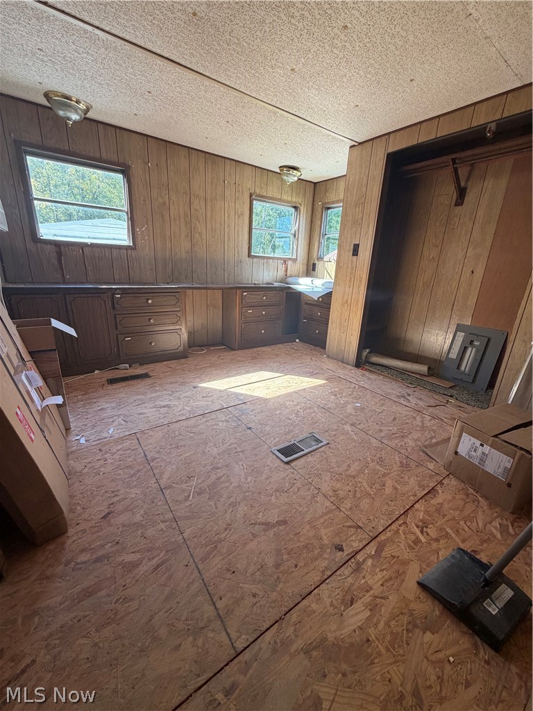 3481 Niles Cortland Road NE Cortland OH 44410