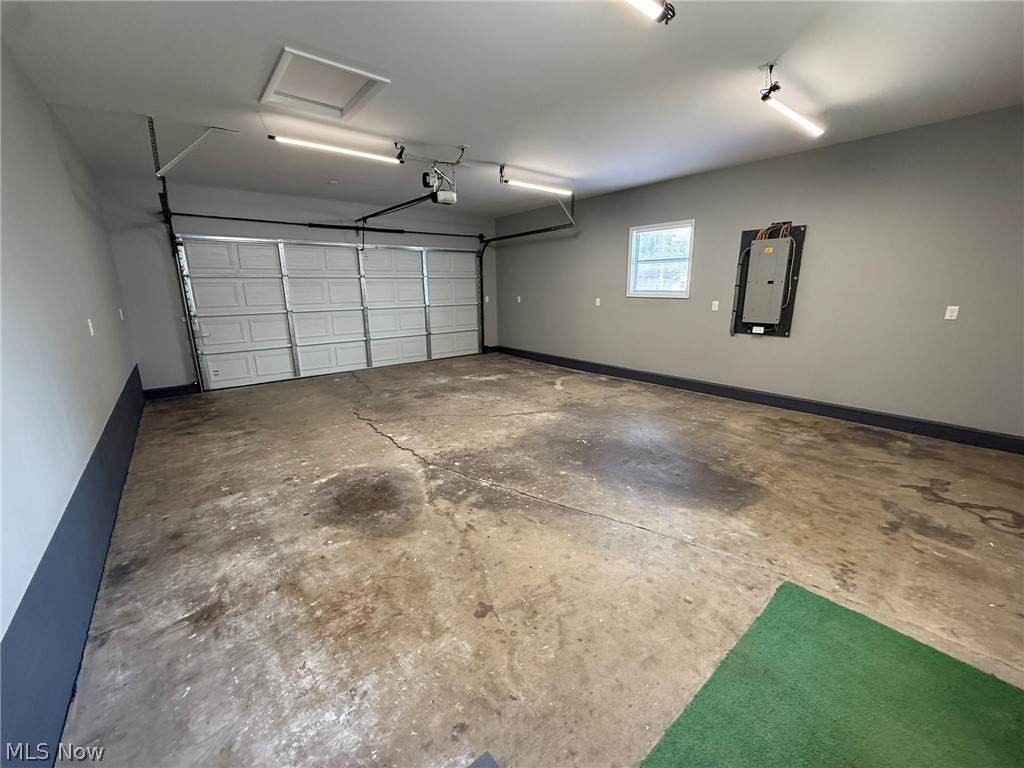 220 W 11th Street Uhrichsville OH 44683