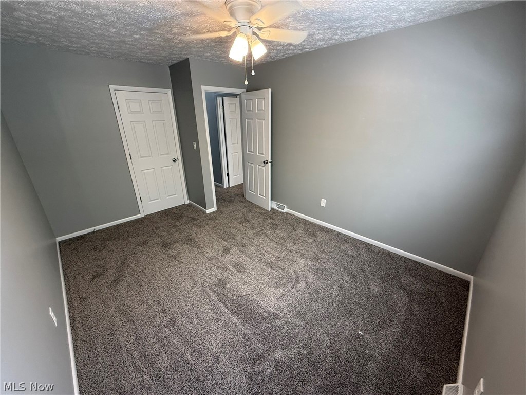 220 W 11th Street Uhrichsville OH 44683