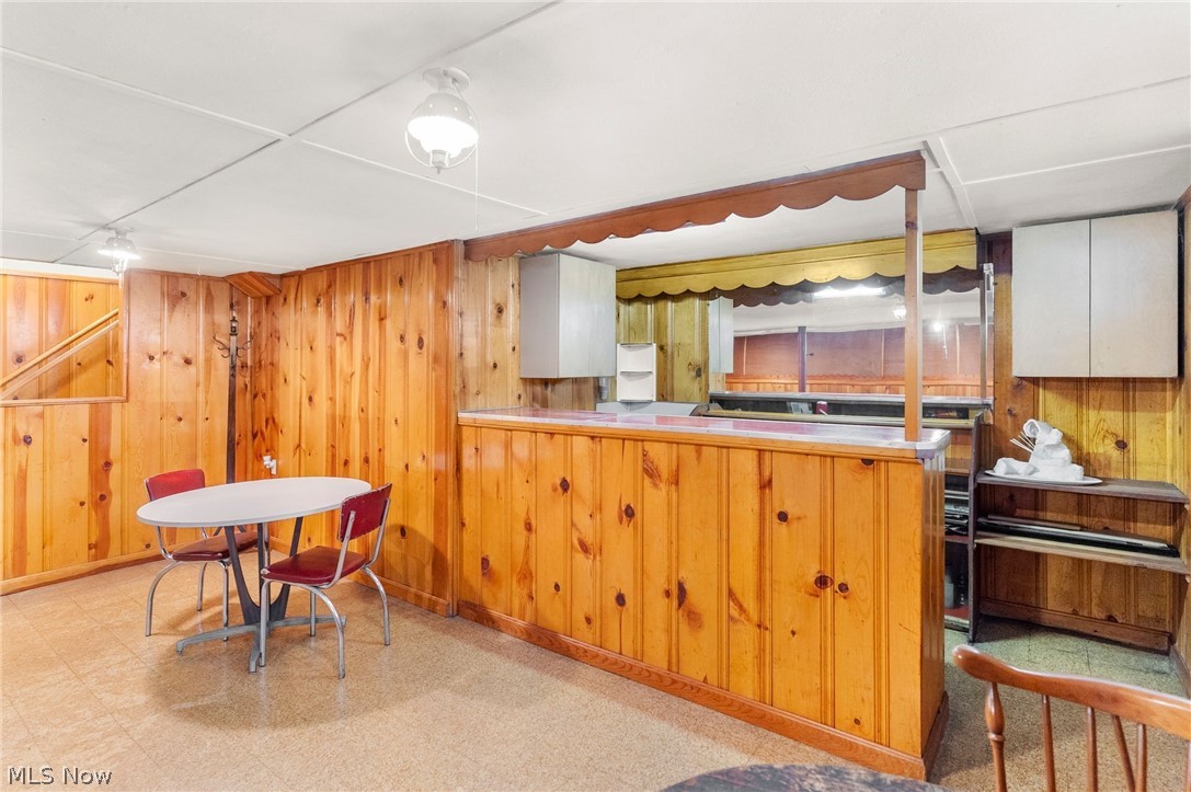 3130 Halsey Drive NE Warren OH 44483