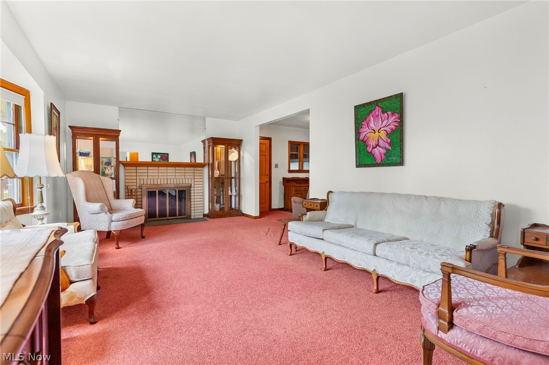 3130 Halsey Drive NE Warren OH 44483