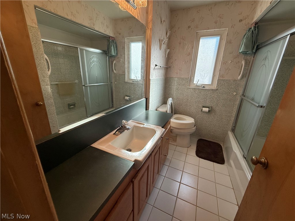 6108 Pearl Road Parma Heights OH 44130