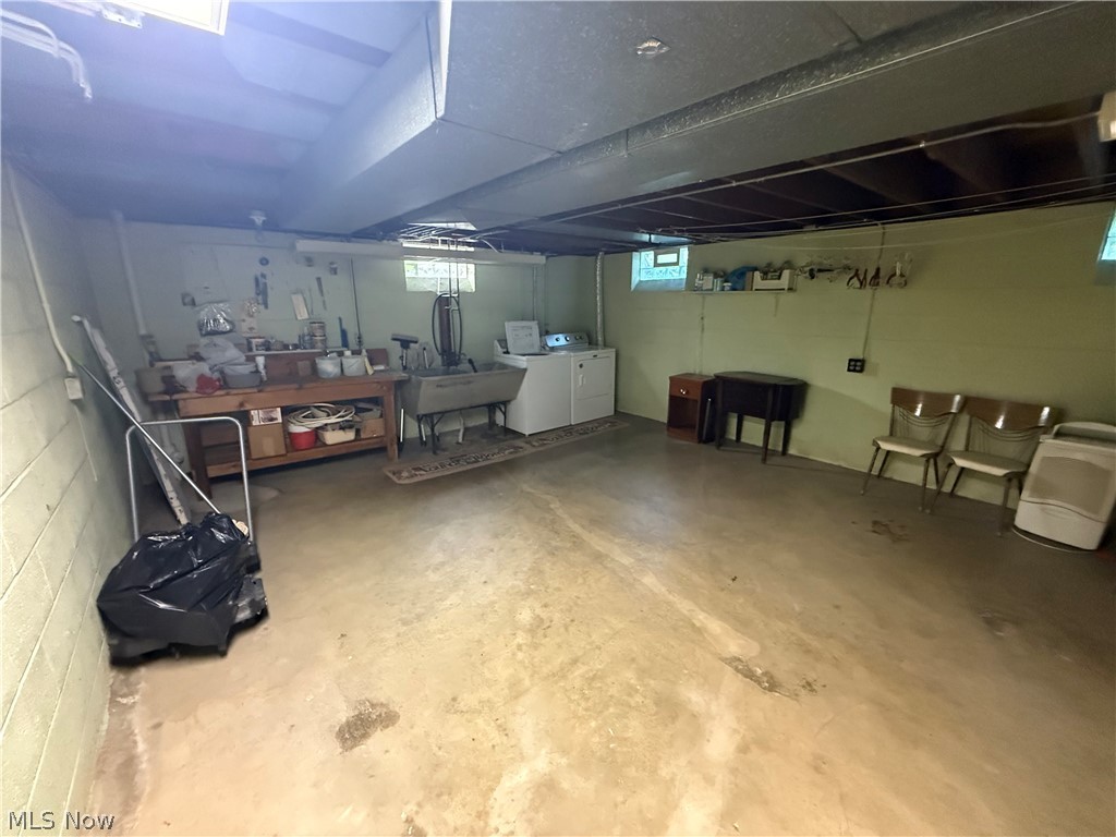 6108 Pearl Road Parma Heights OH 44130