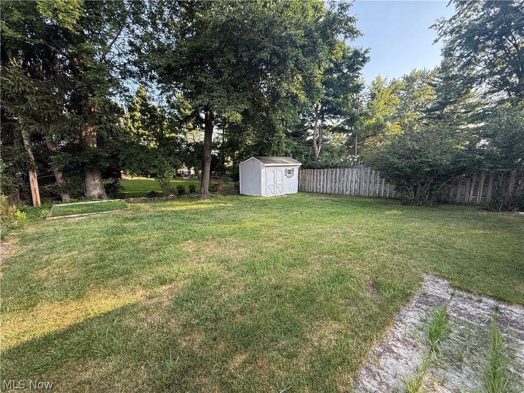 6108 Pearl Road Parma Heights OH 44130