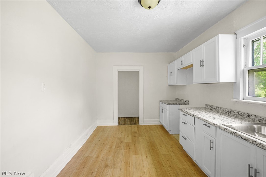 1390 Curtis Street Akron OH 44301