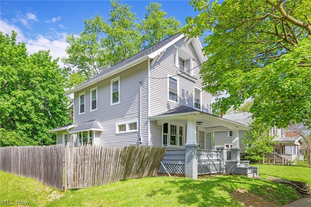 1390 Curtis Street Akron OH 44301