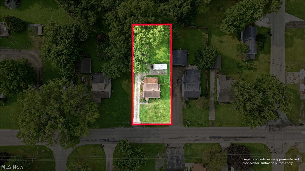 2036 Overland Avenue NE Warren OH 44483