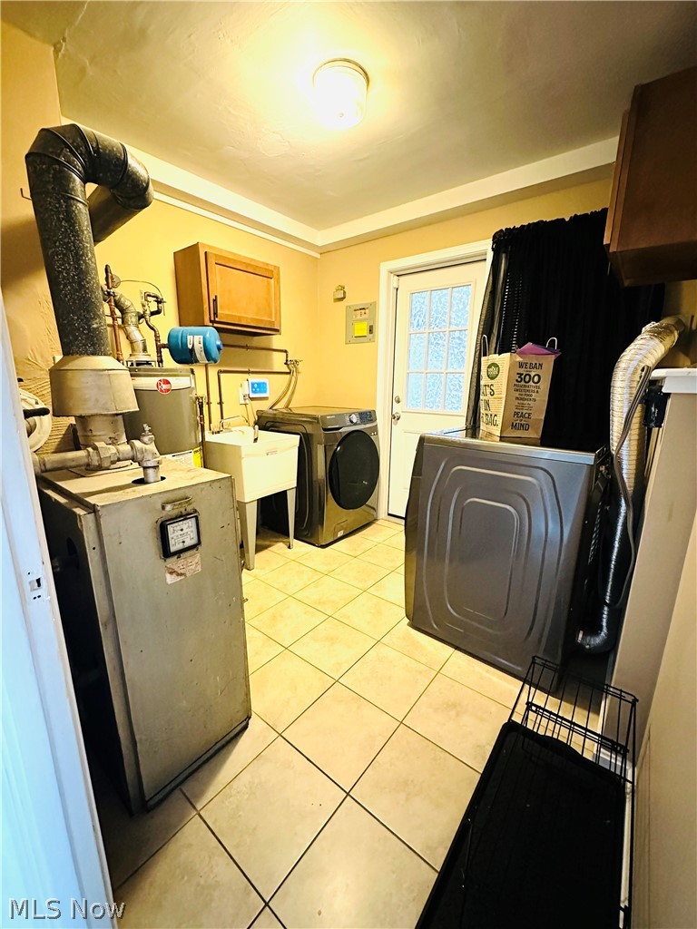 4102 Colony Road South Euclid OH 44121