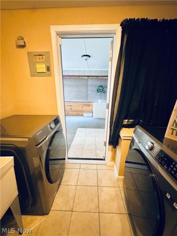 4102 Colony Road South Euclid OH 44121
