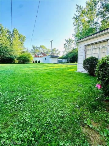 4102 Colony Road South Euclid OH 44121