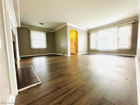 4102 Colony Road South Euclid OH 44121