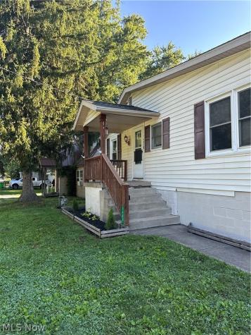 1485 3rd Street Lakemore OH 44250