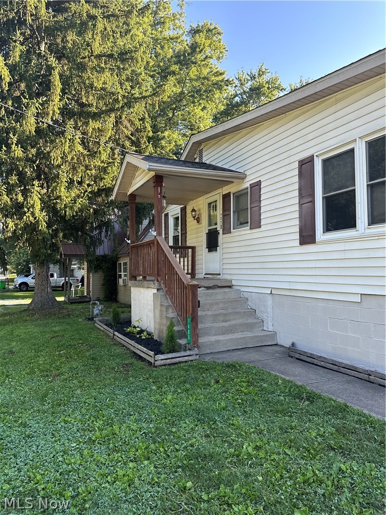 1485 3rd Street Lakemore OH 44250