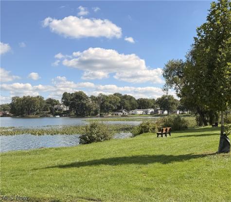 1485 3rd Street Lakemore OH 44250